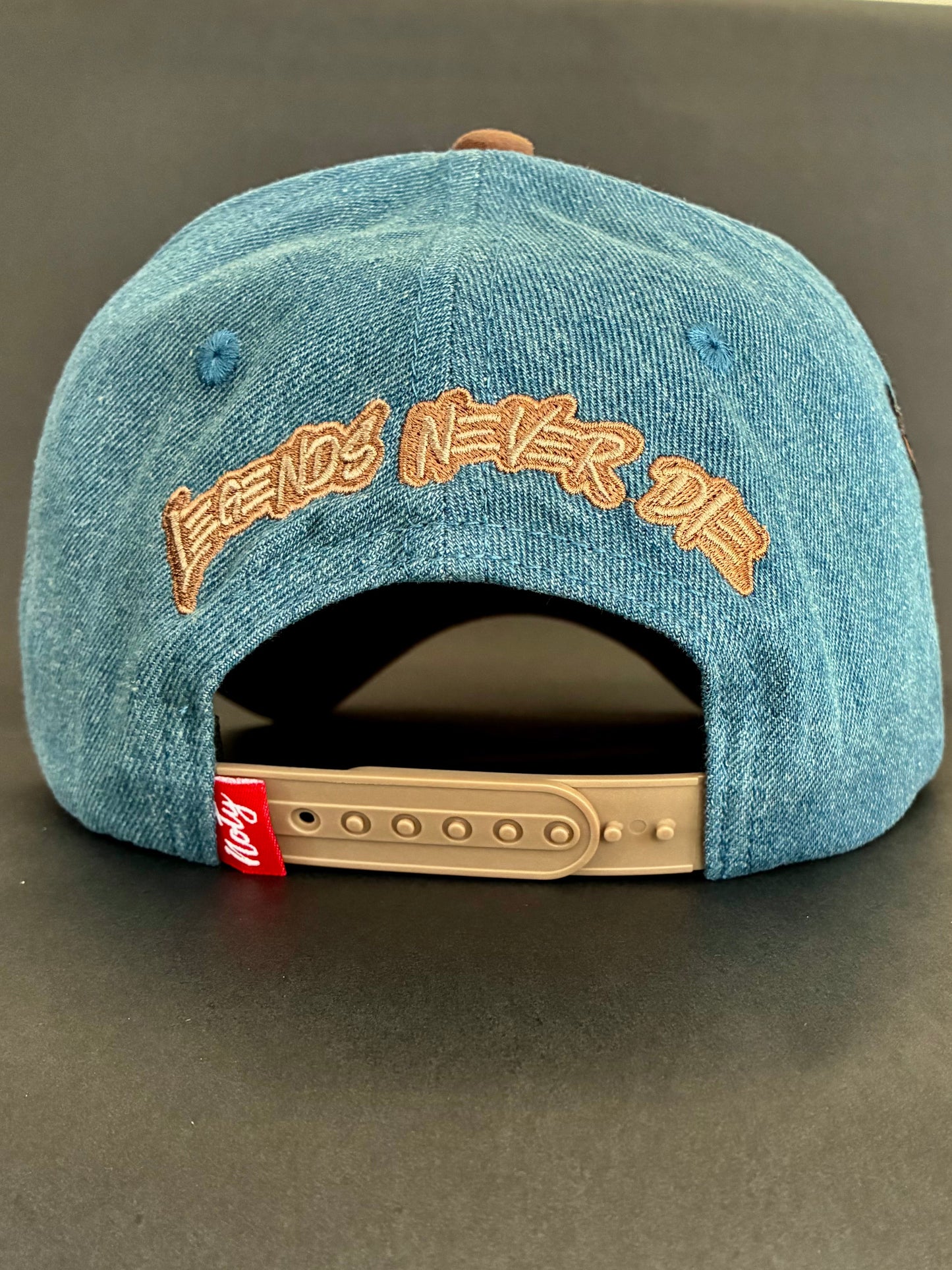 Juice wrld hat.